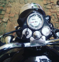 Black Royal Enfield Classic 350 BS VI