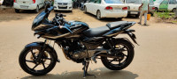 Black Bajaj Pulsar 220F