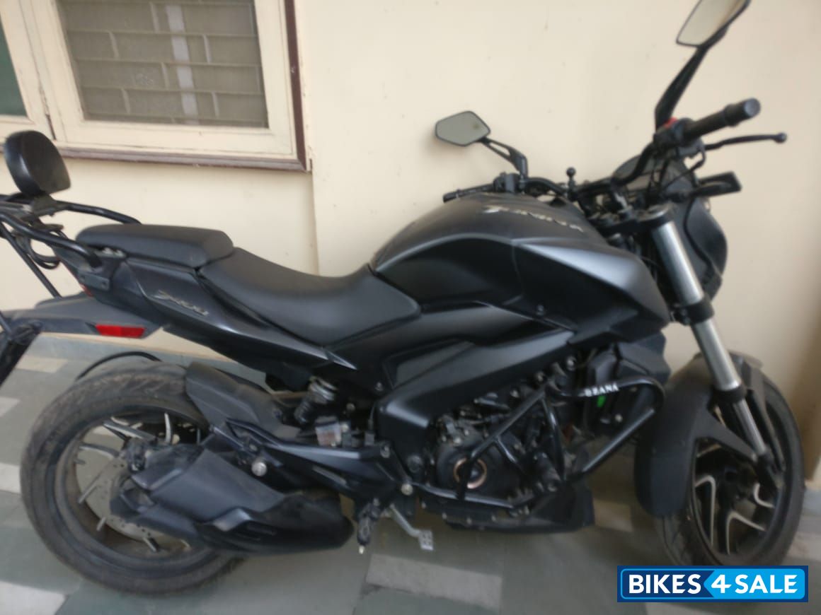 Black Bajaj Dominar 400 ABS BS6
