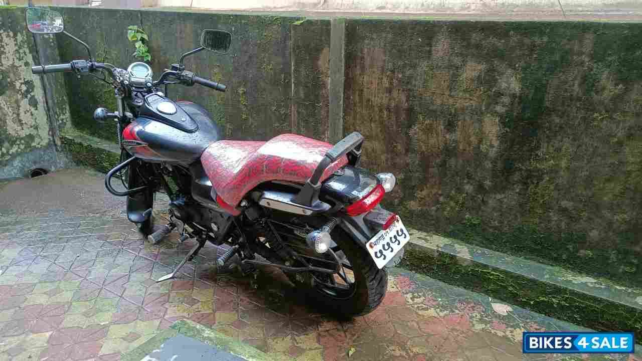 Bajaj Avenger Street 220