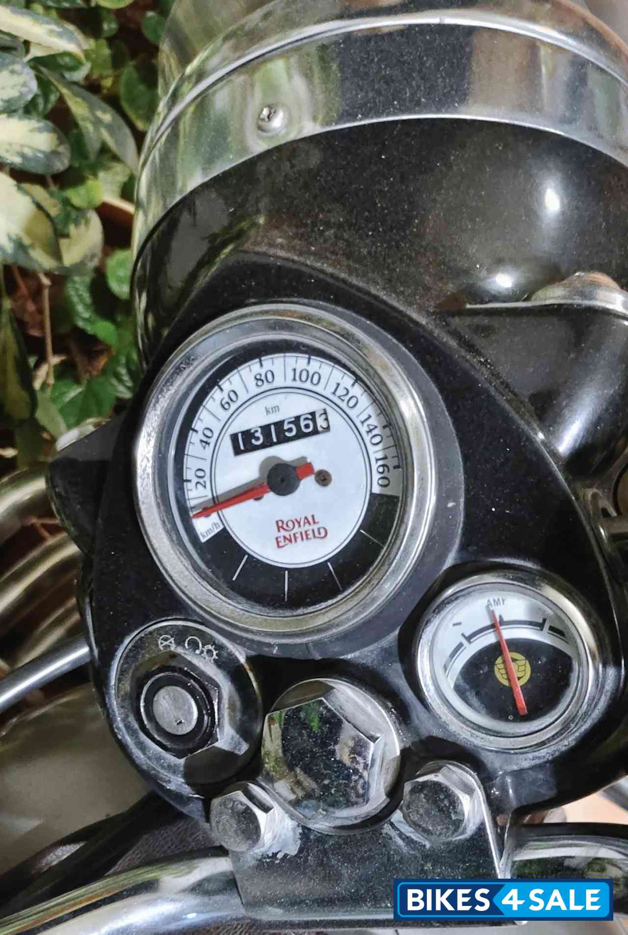 Gunmetal Gray Royal Enfield Classic Gunmetal Grey
