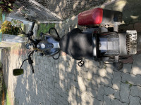 Black Bajaj Avenger Cruise 220