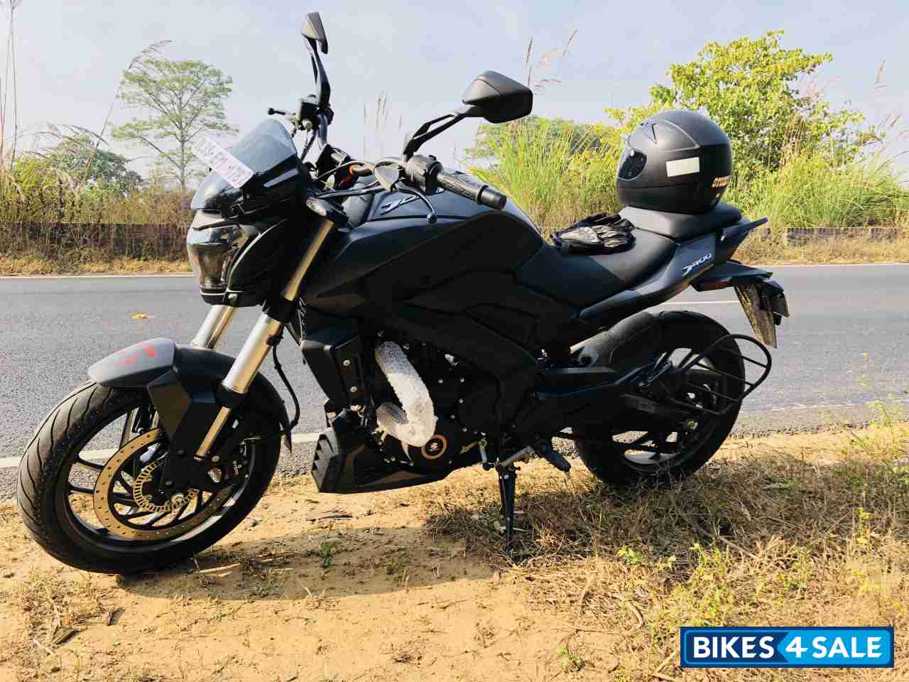 Charcoal Black Bajaj Dominar 400 ABS BS6