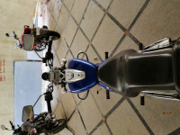 Bajaj Avenger 220 DTS-i