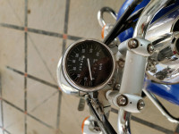 Bajaj Avenger 220 DTS-i