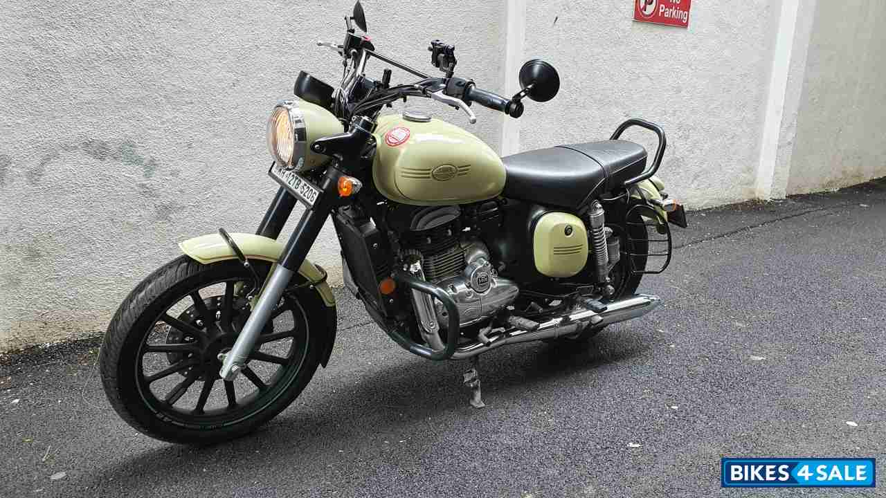 Jawa 42 Dual Channel ABS AllStar Black