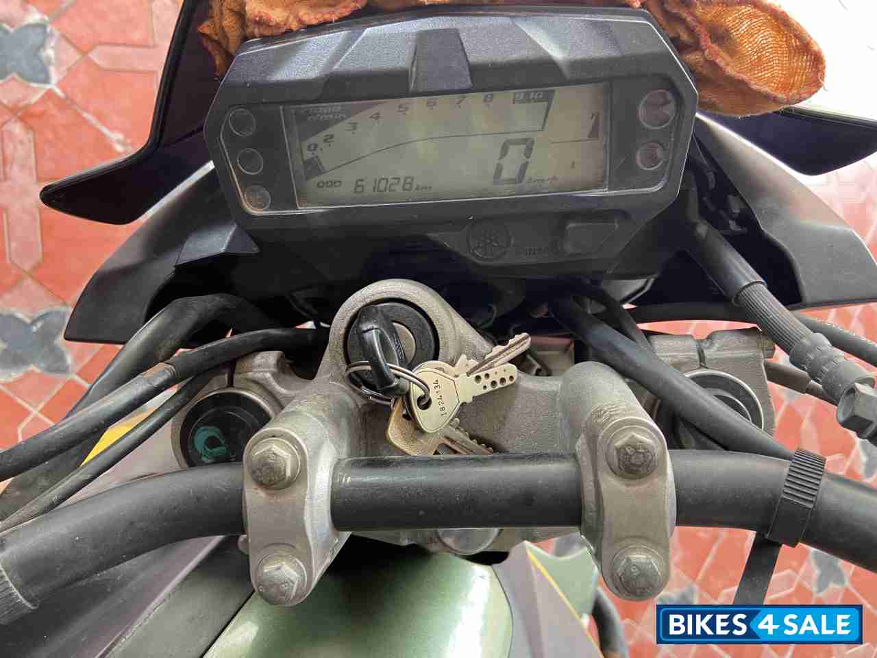 Green Yamaha FZ FI V2