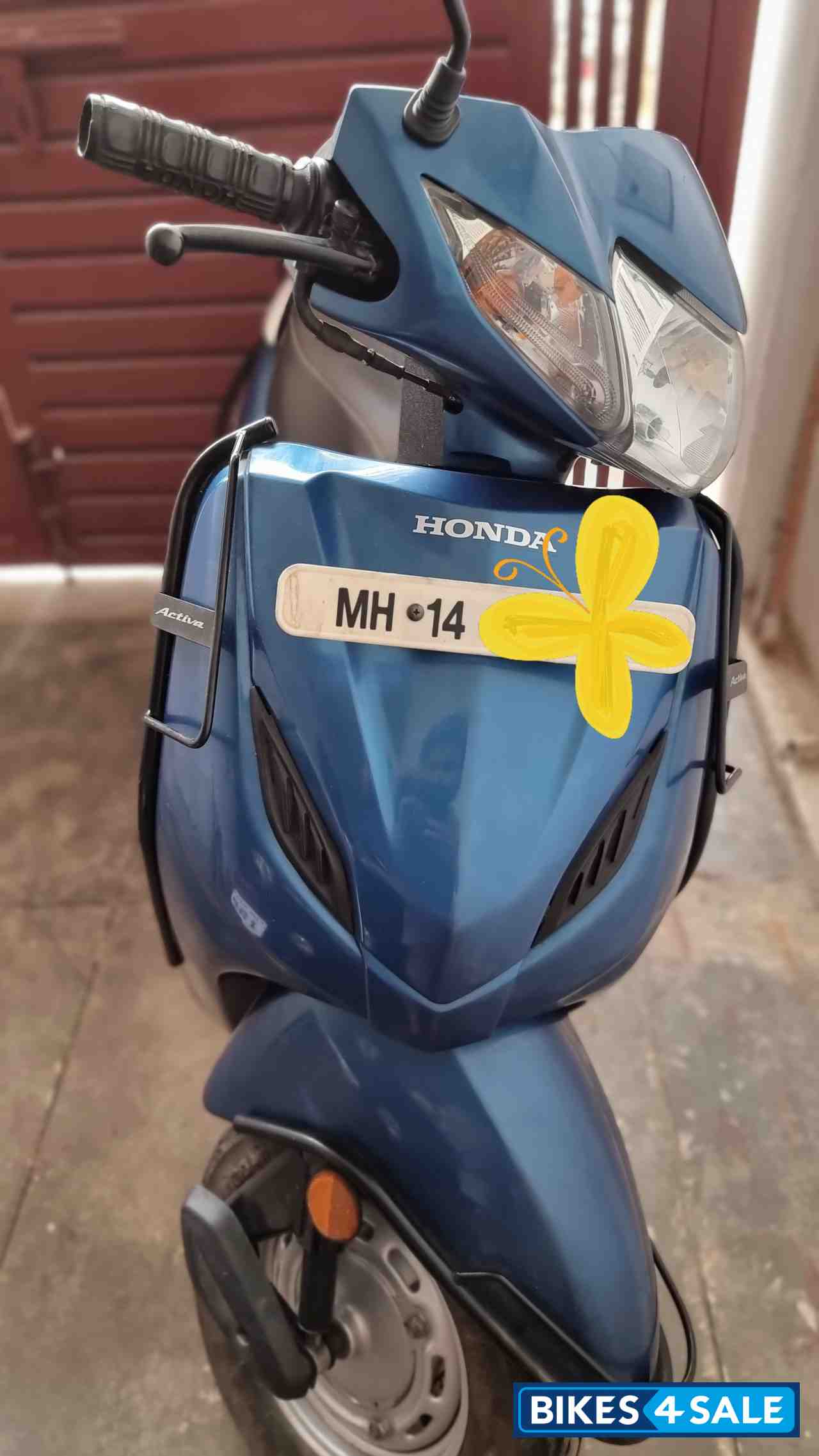Blue Honda Activa 4G
