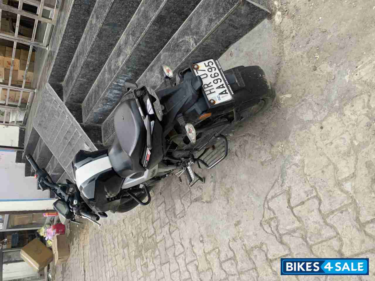 TVS Apache RTR 160 4V