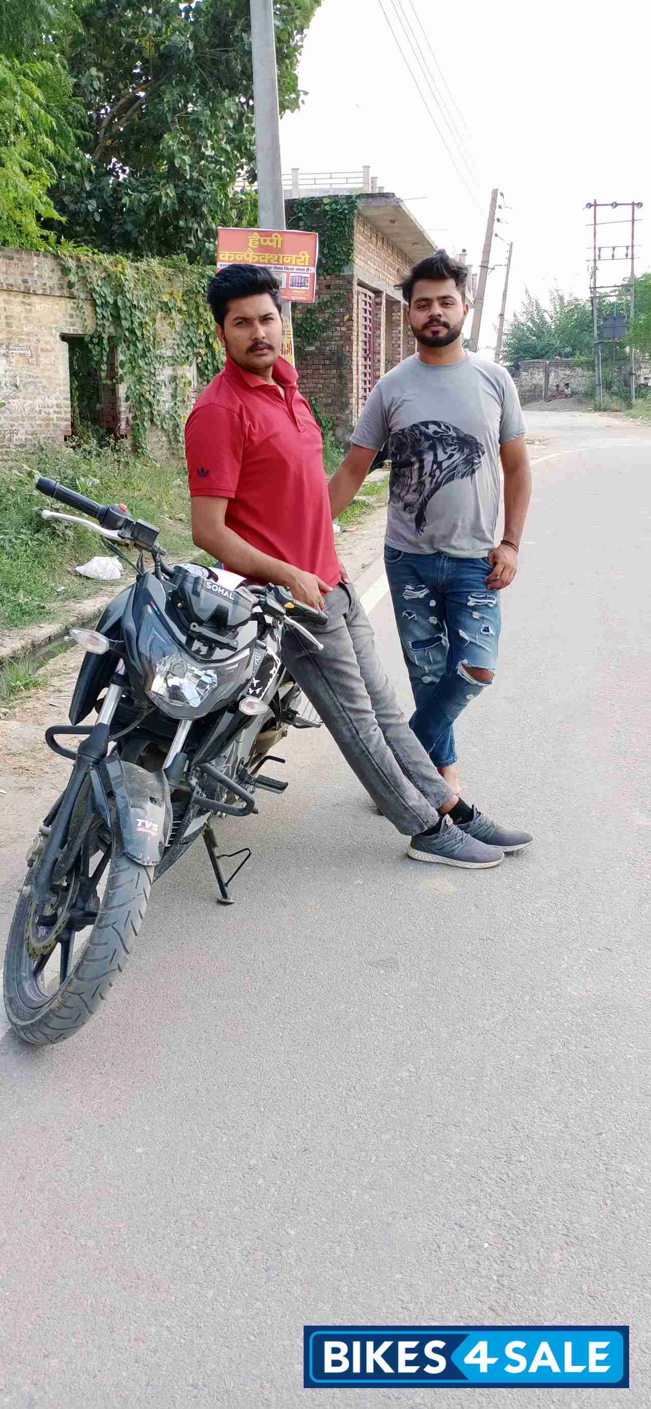 TVS Apache RTR 160 4V