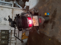 White Grey Yamaha Fascino