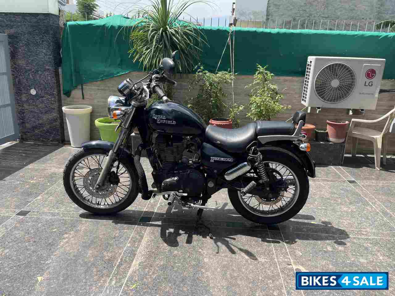 Royal Enfield Thunderbird 350