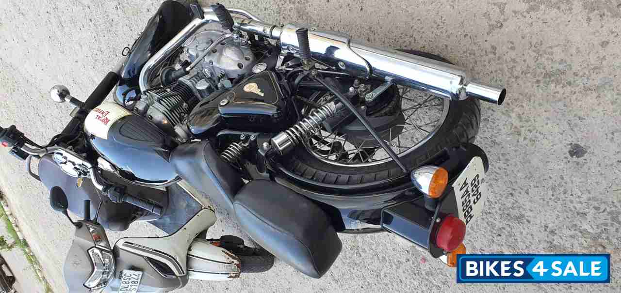 Black Royal Enfield Classic 350