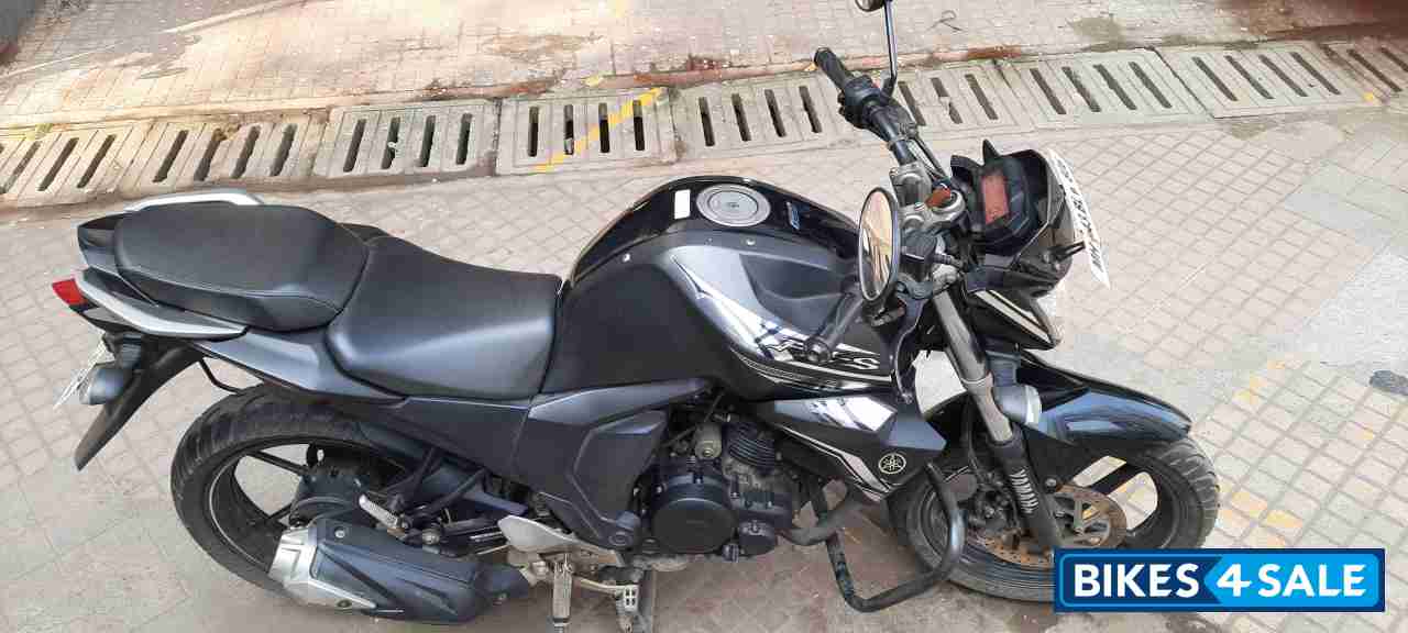 Matt Black Yamaha FZ-S FI V2