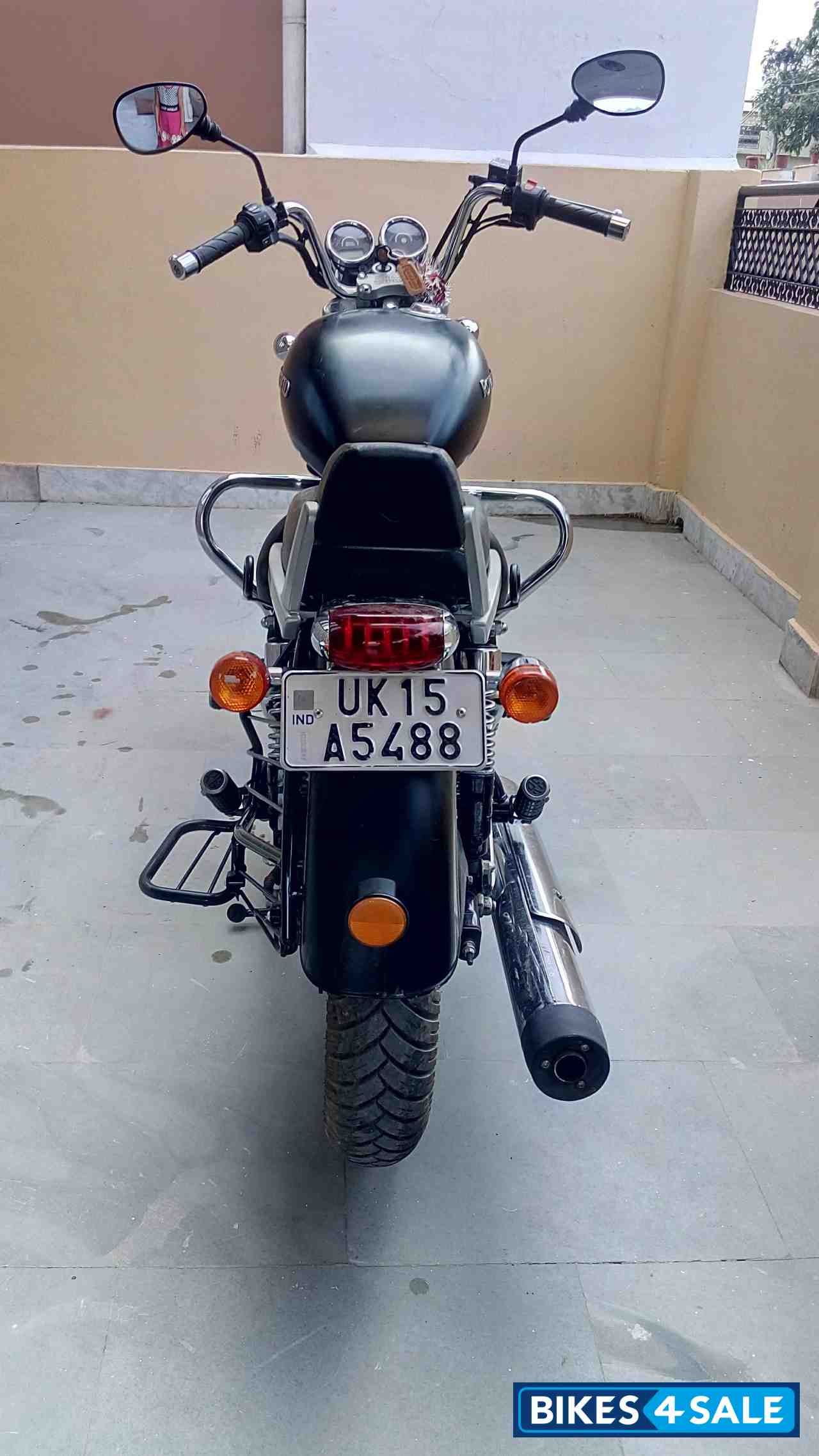 Stoneblack Royal Enfield Thunderbird 350