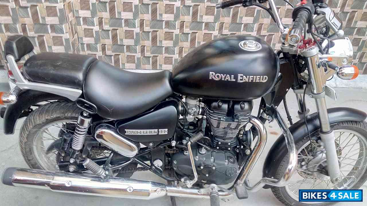 Stoneblack Royal Enfield Thunderbird 350