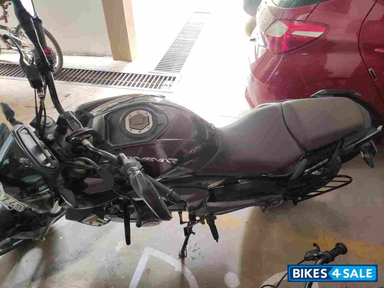 Bajaj Dominar 400 Disc