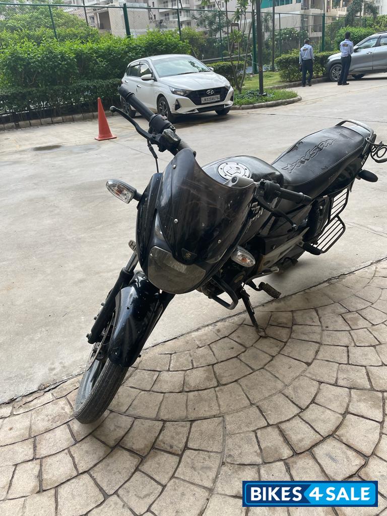 Black Bajaj Pulsar 150