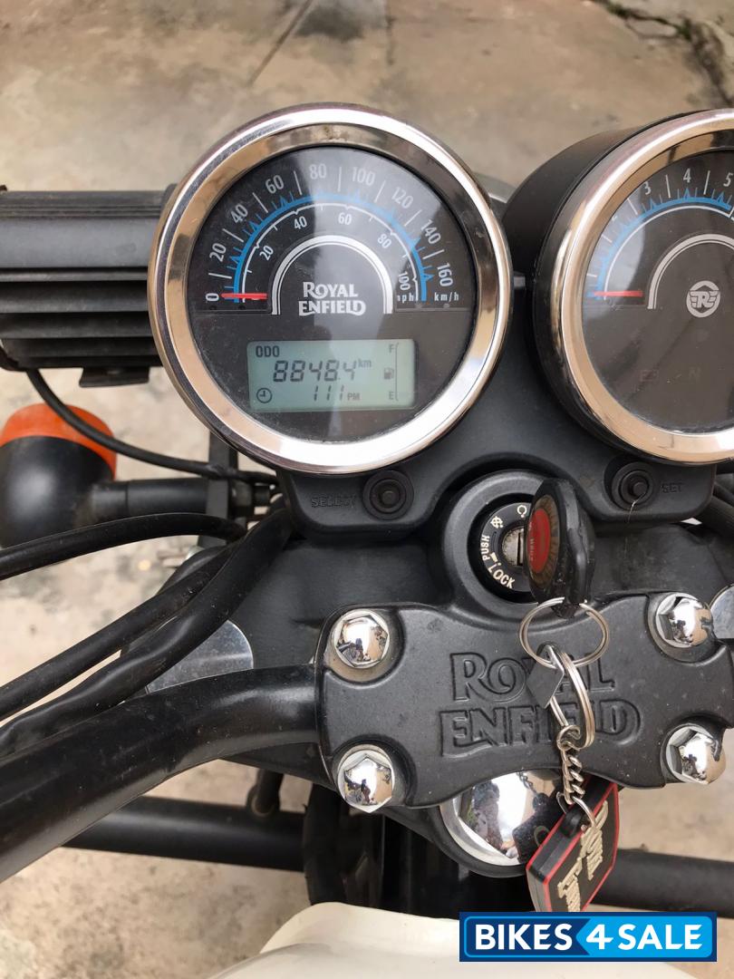 Whimsical White Royal Enfield Thunderbird X 350