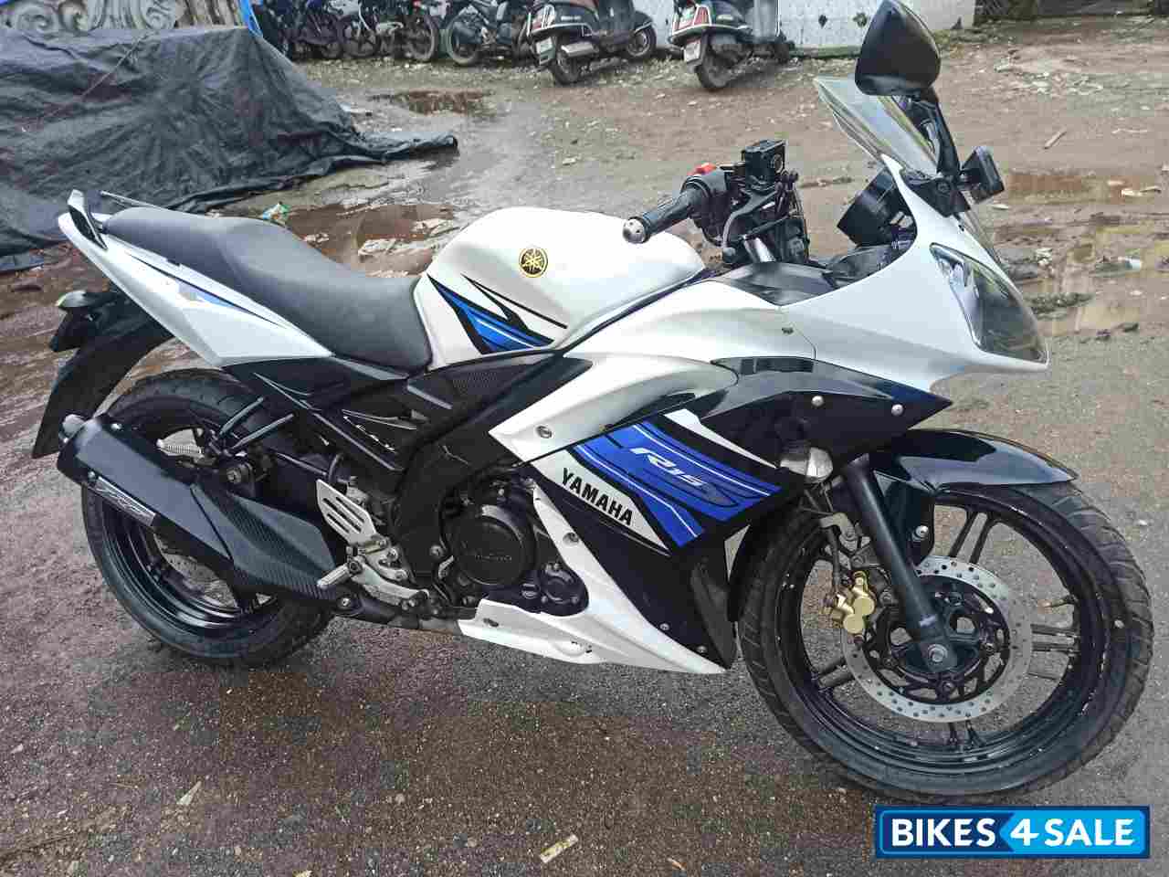 White And Blue Yamaha YZF R15 S