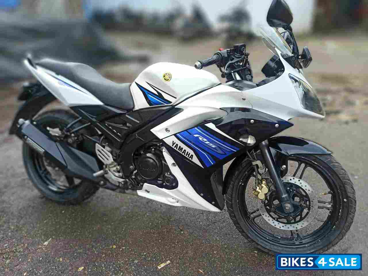 White And Blue Yamaha YZF R15 S