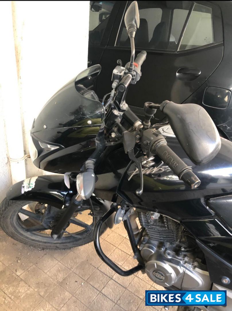 Black Bajaj Pulsar 150 Black Bajaj Pulsar 150