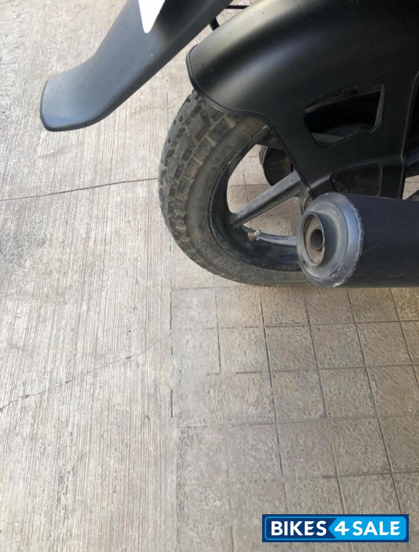 Black Bajaj Pulsar 150 Black Bajaj Pulsar 150