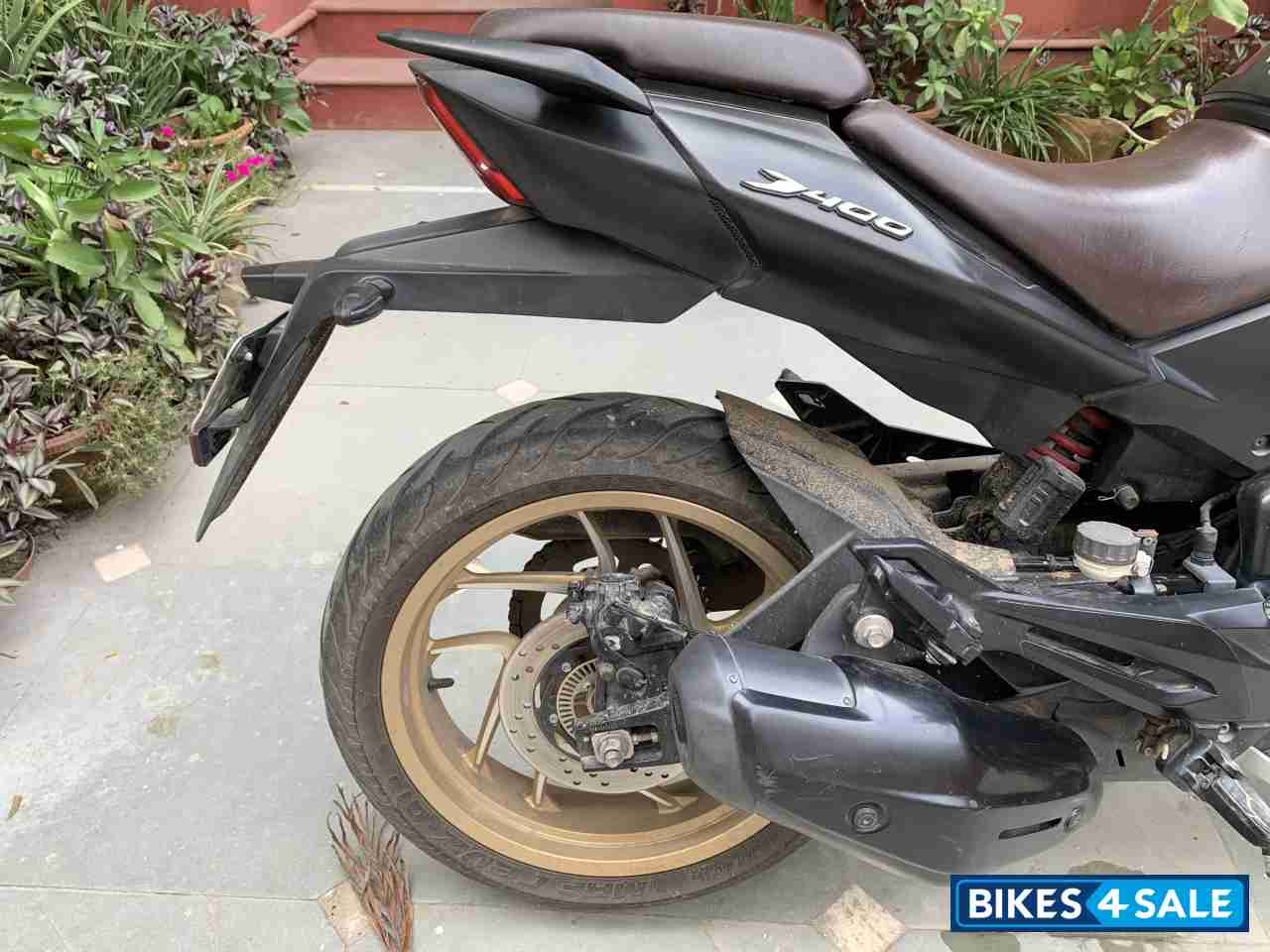 Bajaj Dominar 400 ABS BS6