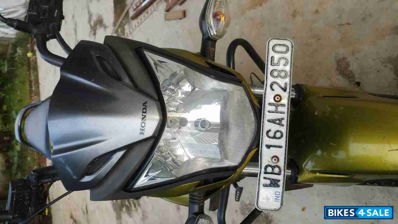 Golden Honda CB Trigger