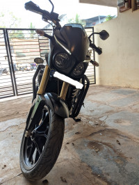 Mahindra Mojo XT 300 2018 Model