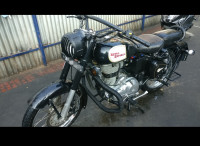Black Royal Enfield Classic 500