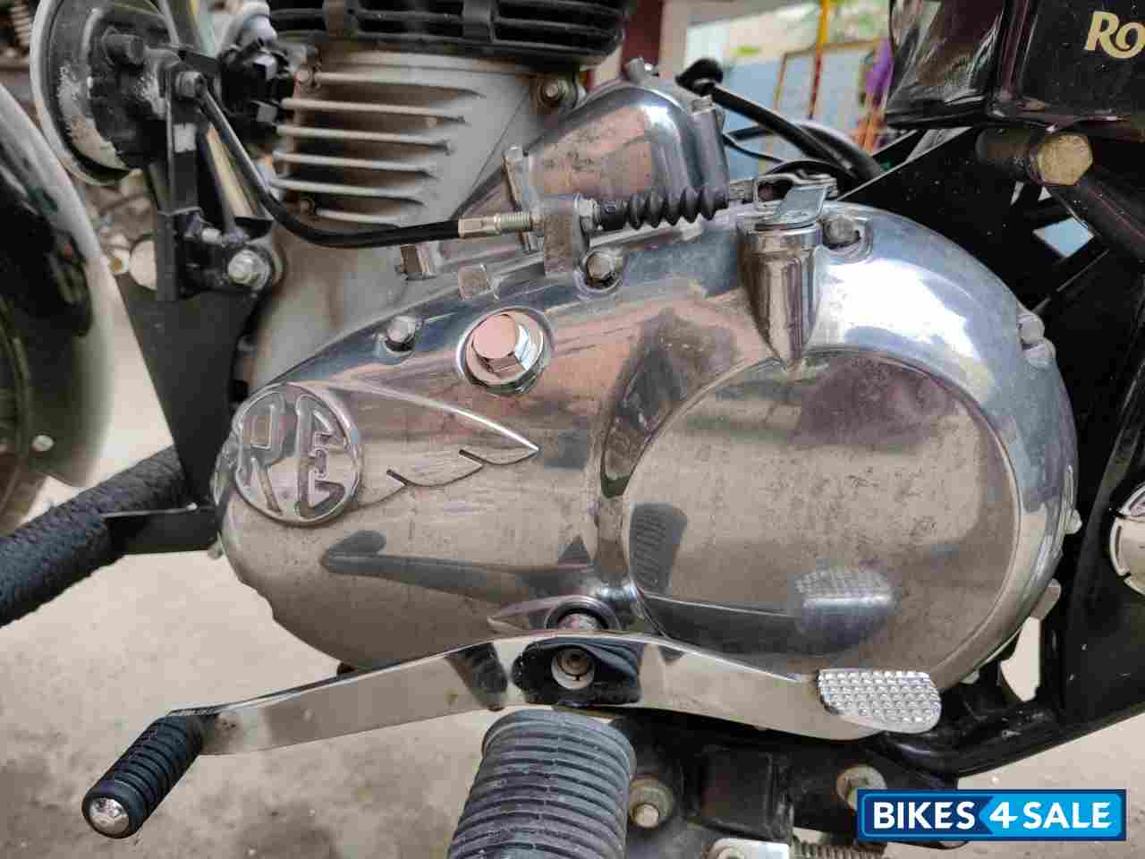 Black Royal Enfield Classic 500