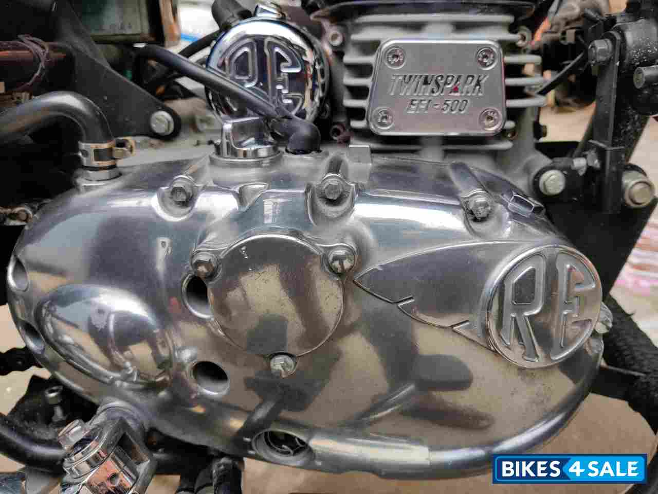 Black Royal Enfield Classic 500