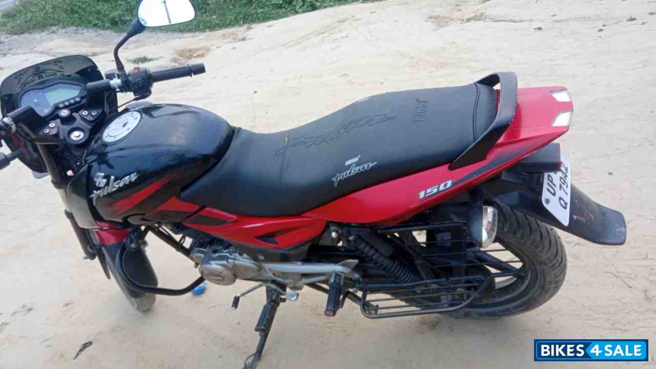 Red Black Bajaj Pulsar 150 DTSi
