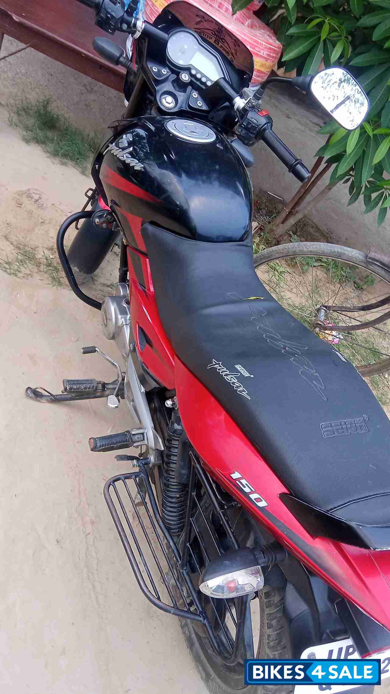 Red Black Bajaj Pulsar 150 DTSi