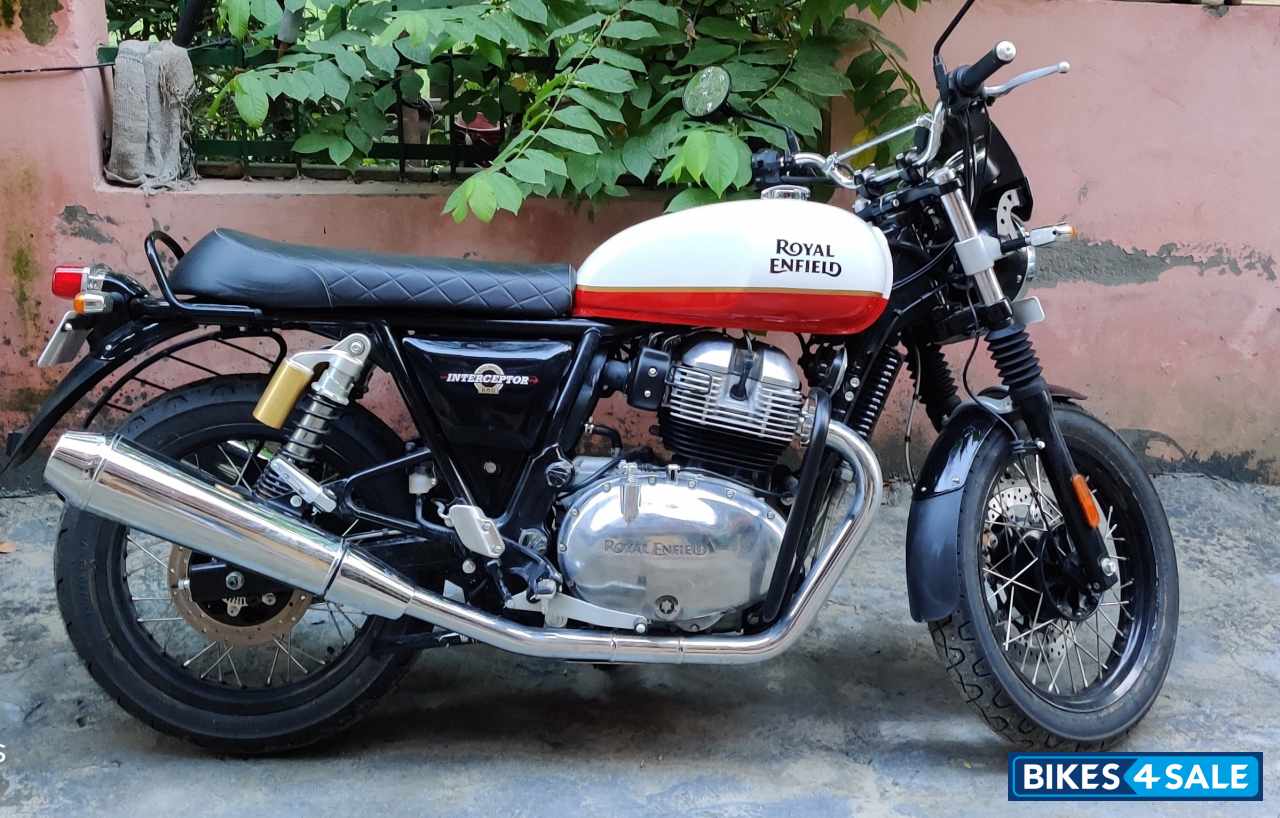 Baker Express Royal Enfield Interceptor 650 Twin