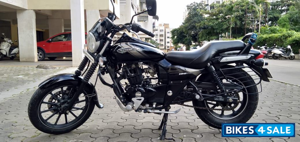 Bajaj Avenger Street 180