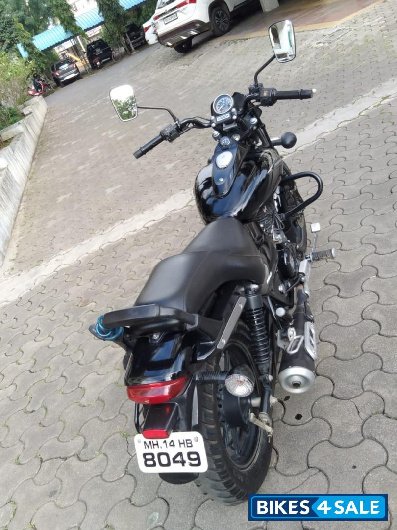 Bajaj Avenger Street 180