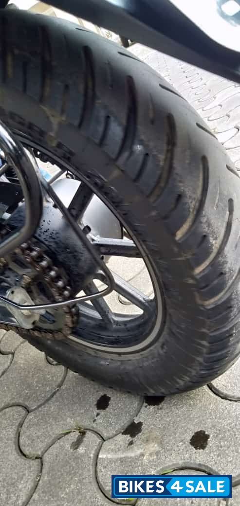 Bajaj Avenger Street 180