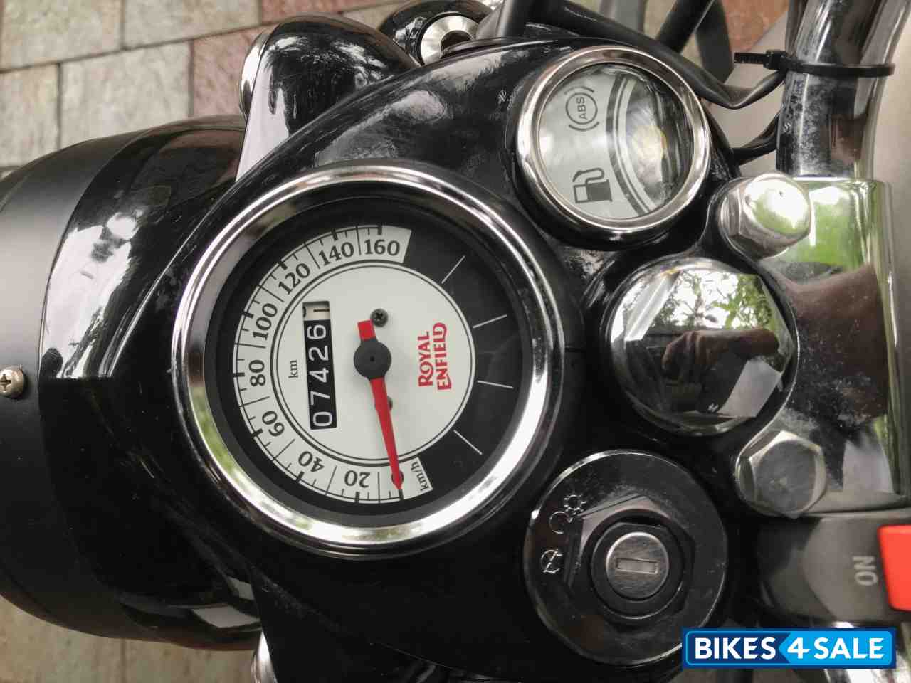 Grey Royal Enfield Classic Gunmetal Grey