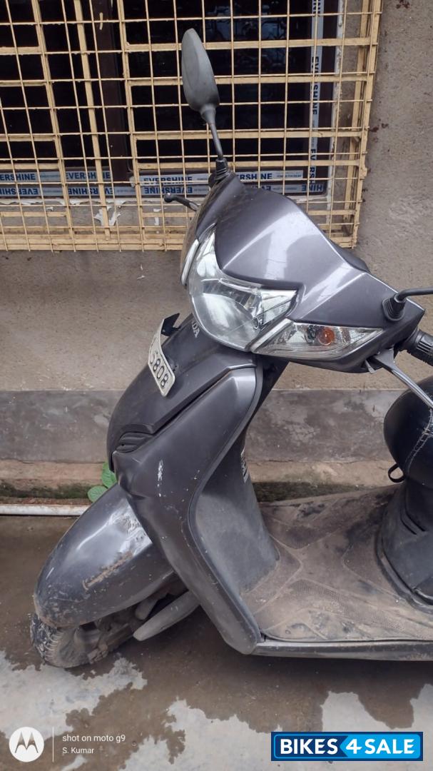 Gray Honda Activa 3G