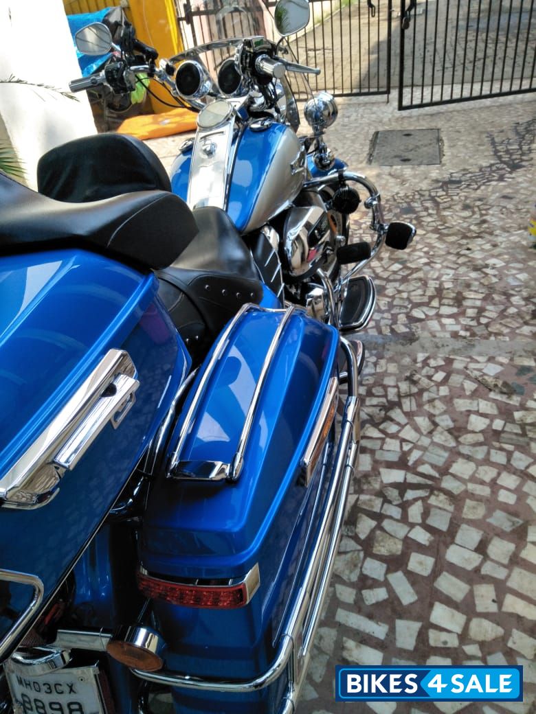 Electric Blue Harley Davidson Road King