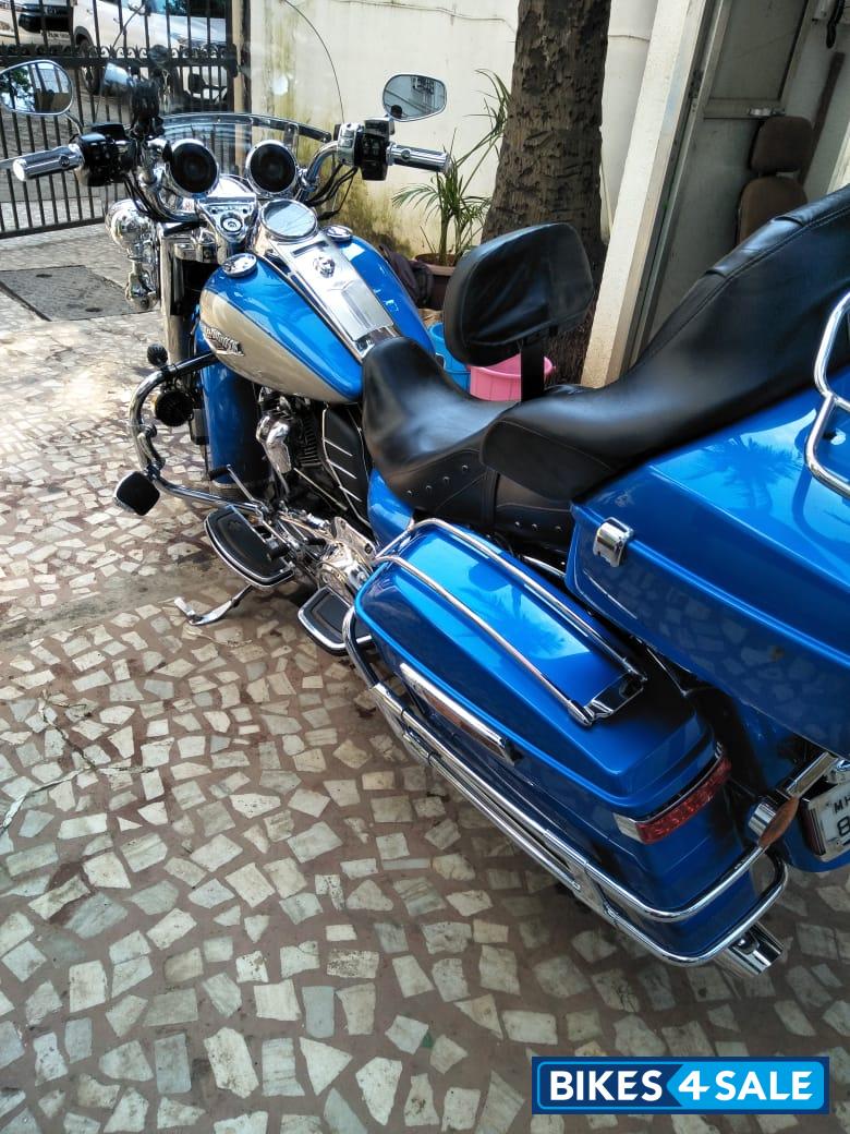 Electric Blue Harley Davidson Road King
