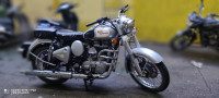 Silver Royal Enfield Classic 350