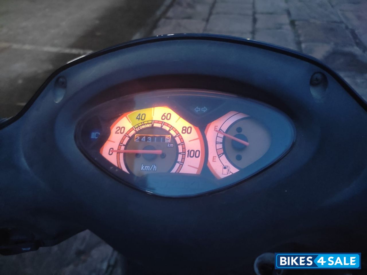 Black Suzuki Access 125