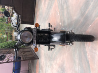 Royal Enfield Classic Stealth Black