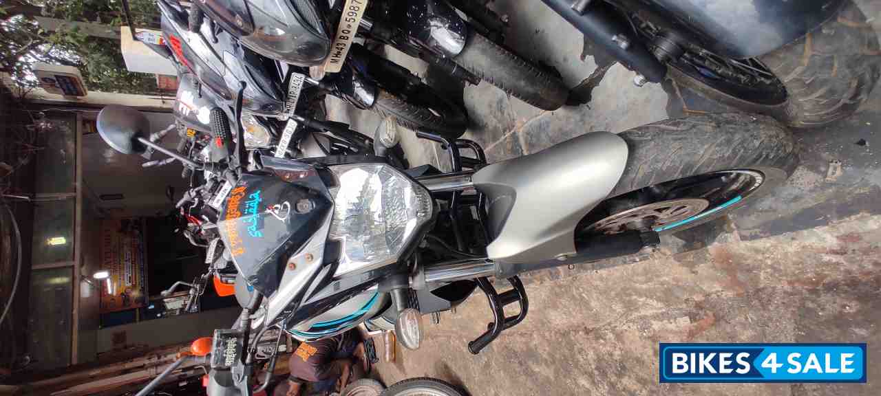 Yamaha FZ-S FI V2 Yamaha FZ-S FI V2