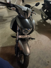 Grey Suzuki Intruder 150 FI