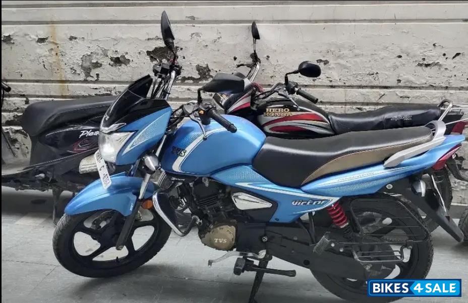 Matt Blue TVS Victor Premium Edition