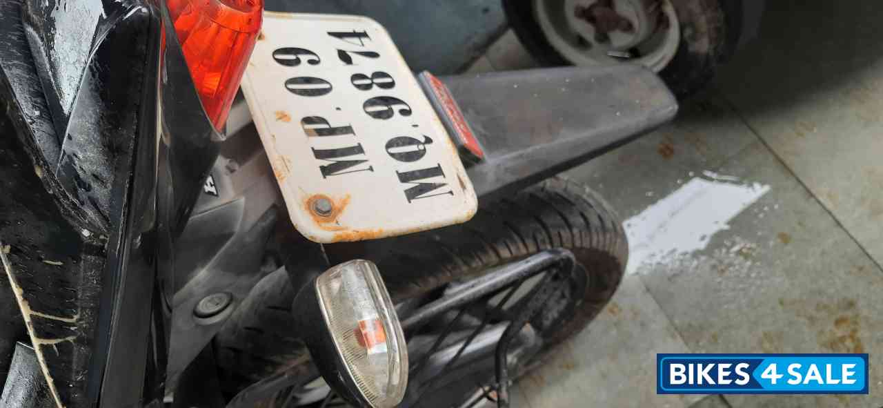 Black Honda CBF Stunner